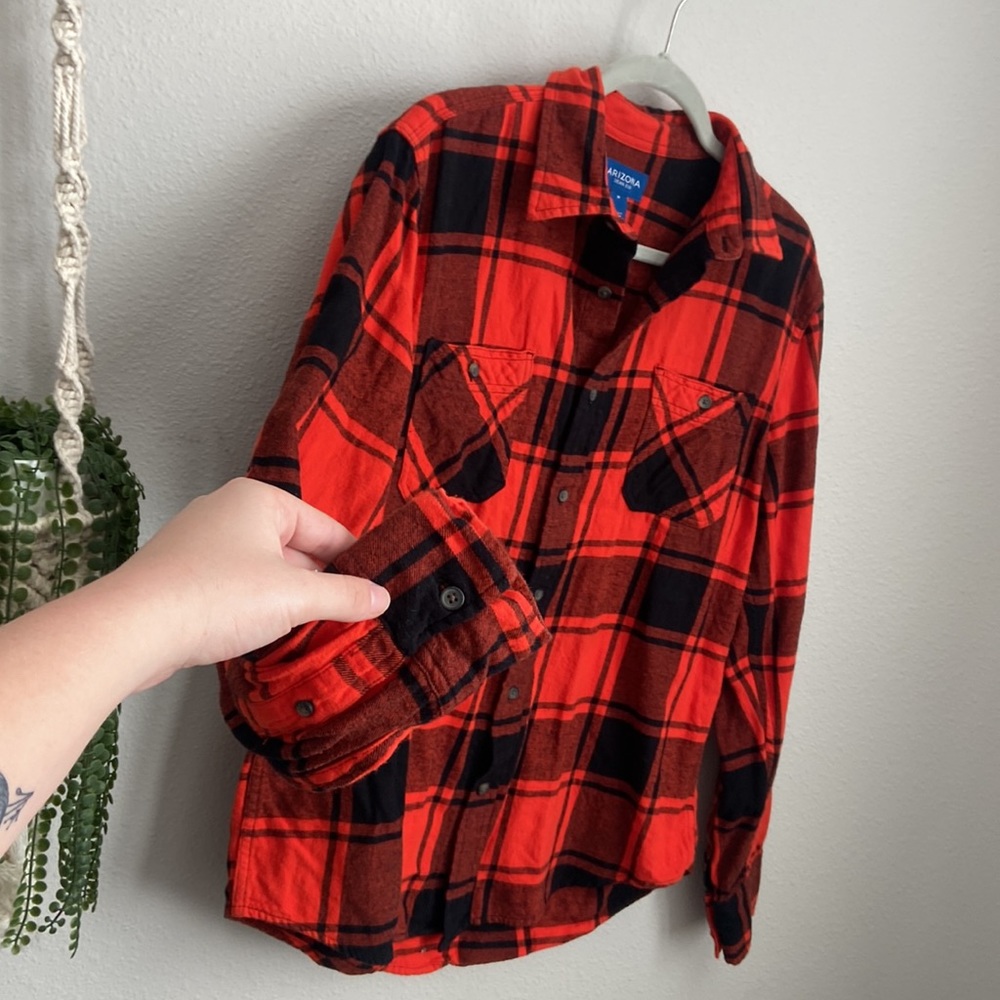 ARIZONA JEAN CO - RED & BLACK BUTTON DOWN - MENS - Picture 6 of 11